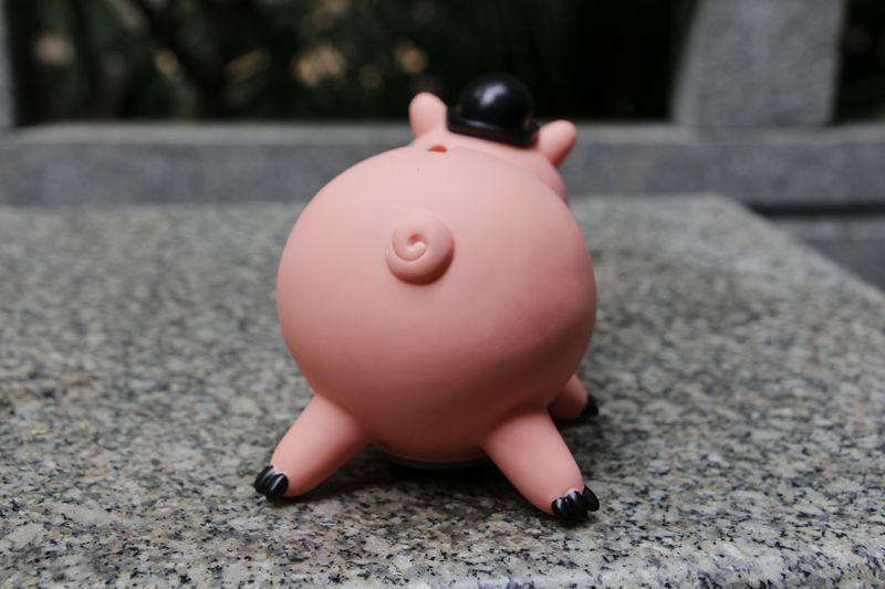 Tirelire rose enfant