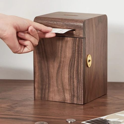 tirelire en bois