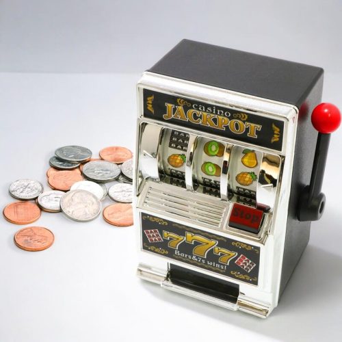 design Tirelire Machine à Sous